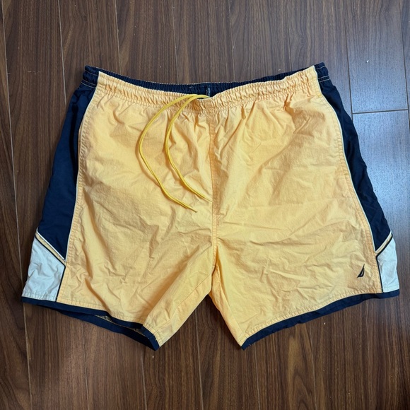 Vintage Y2K Nautica Swim Shorts M - Picture 3 of 9